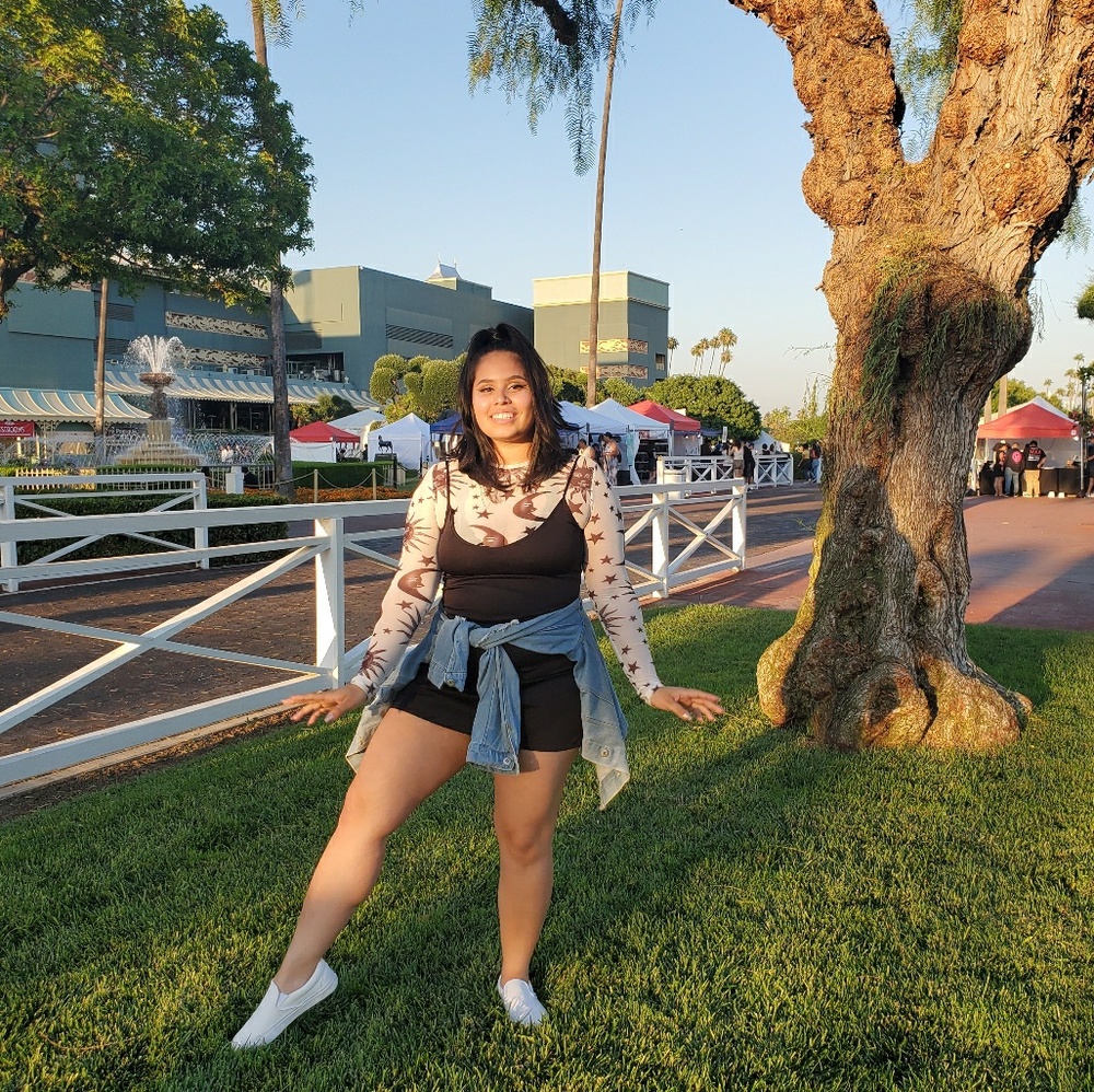 Meet your Posher, Alondra
